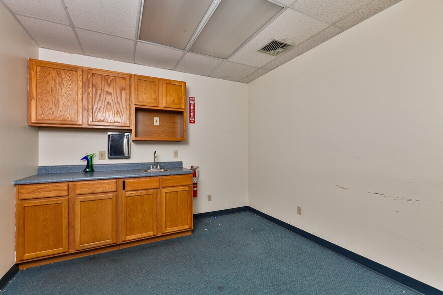 More Photos Of 1227 W Liberty St, Allentown Medical For Sale