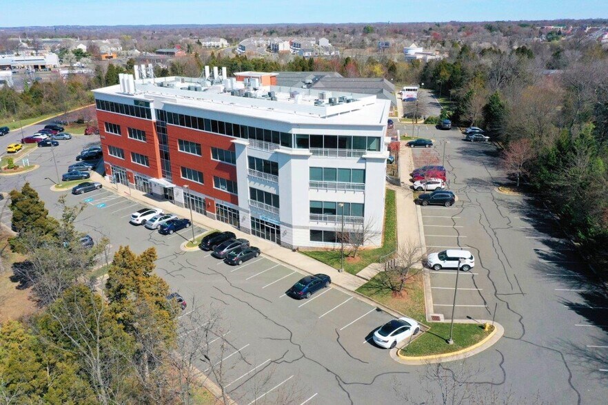 More Photos Of 8551 Rixlew Ln, Manassas Office For Lease