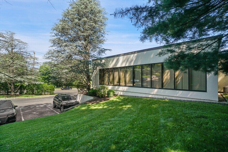 More Photos Of 310 N Highland Ave, Ossining Medical For Lease