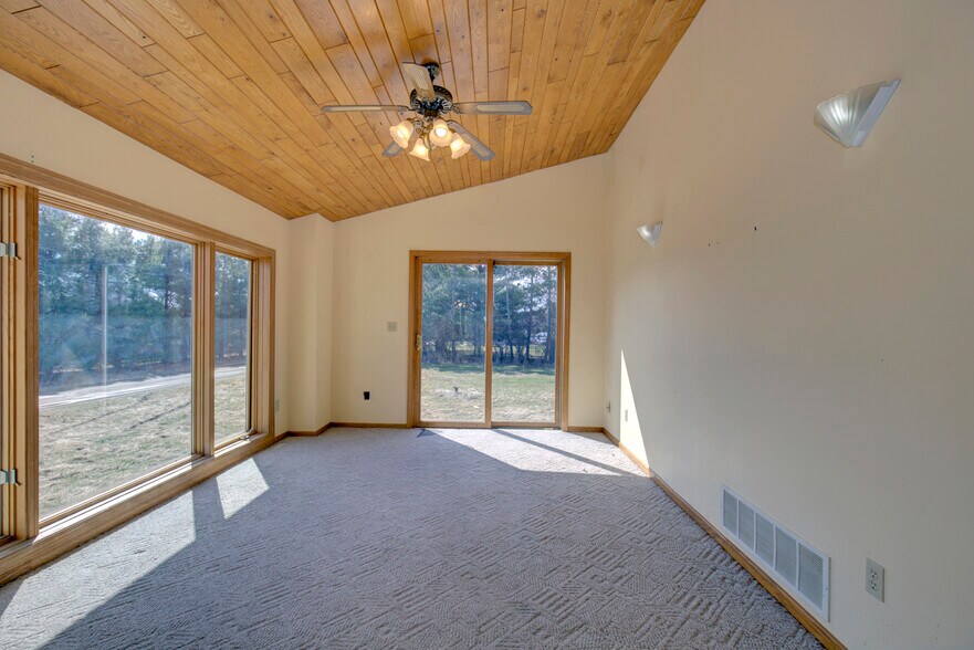 More Photos Of 2854 Hwy 65, Mora Self Storage For Sale