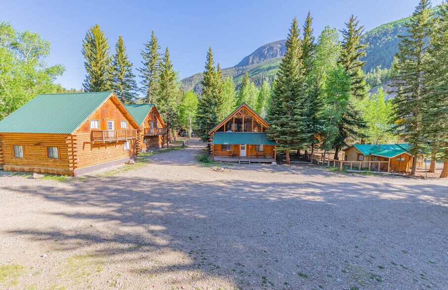 More Photos Of 860 County Road 142, Lake City Hotel For Sale