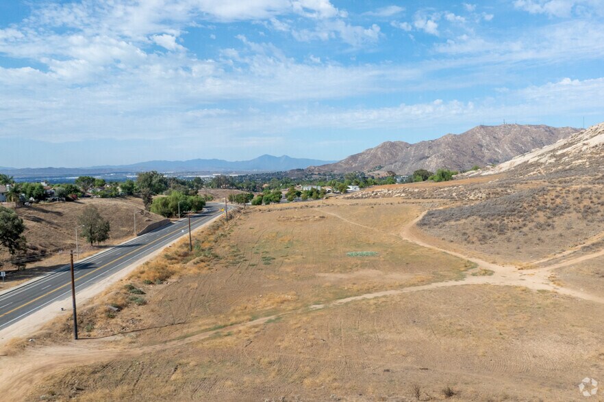 More Photos Of 10127 Heacock St, Moreno Valley Land For Sale