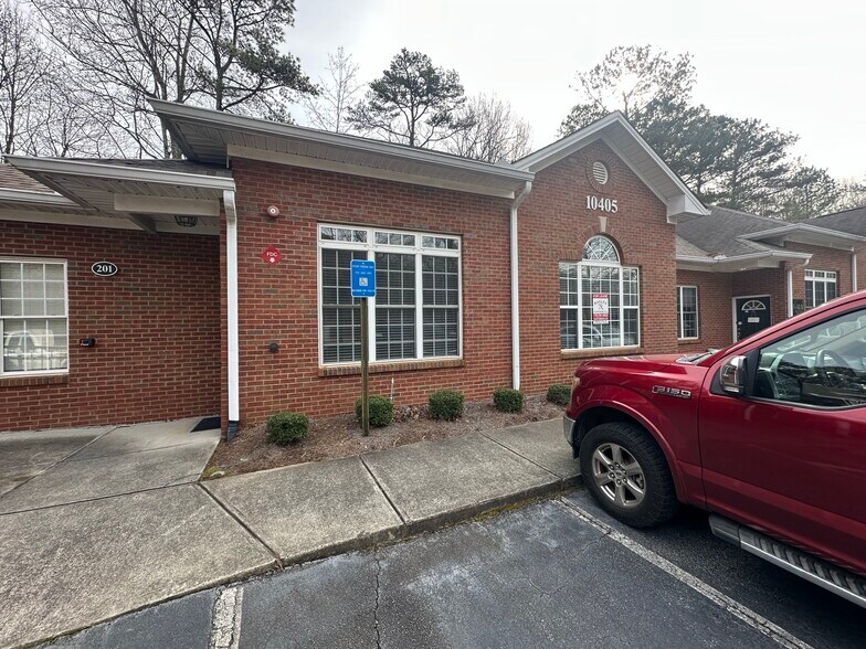 More Photos Of 10405 Old Alabama Connector Rd, Alpharetta Medical For Lease