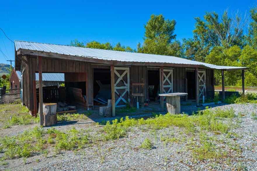 More Photos Of 1454 Old Hwy 97, Malott Restaurant For Sale