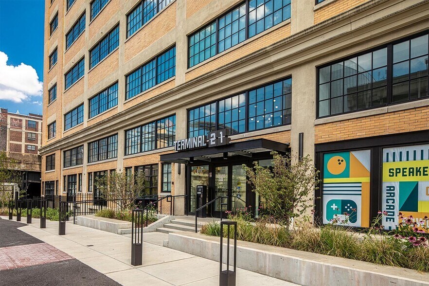 More Photos Of 615 First Ave, Pittsburgh Apartments For Lease