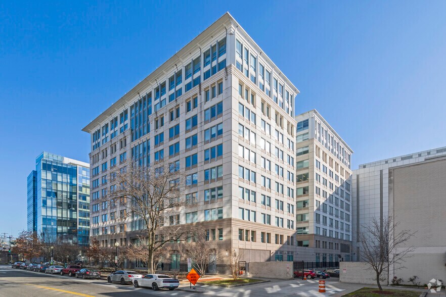 More Photos Of 77 K St NE, Washington Office For Lease