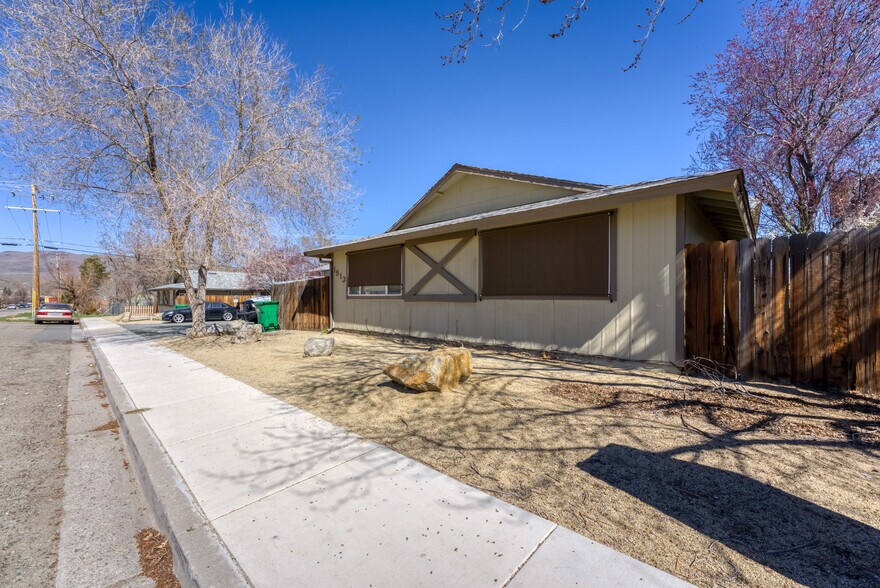 More Photos Of 1517 N Edmonds Dr, Carson City Multifamily For Sale