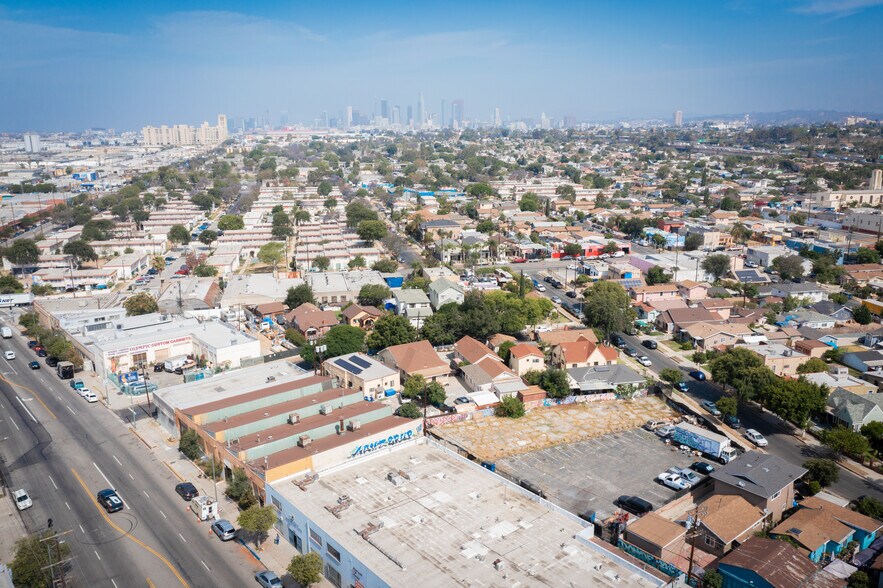 More Photos Of 3409 E Olympic Blvd, Los Angeles Service For Lease