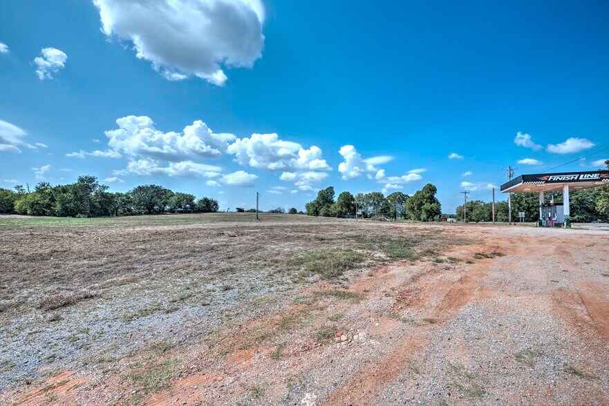 More Photos Of Oklahoma 39 Hwy @ Oklahoma 24, Purcell Land For Sale