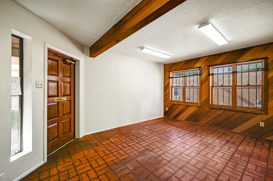 More Photos Of 1464 S Saint Francis Dr, Santa Fe Office For Sale