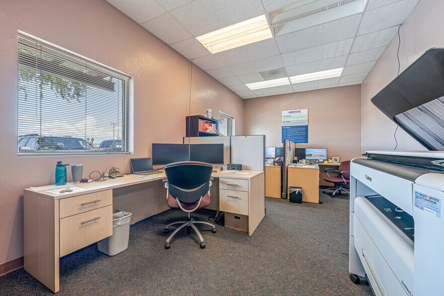 More Photos Of 4655 S Coach Dr, Tucson Warehouse For Sale