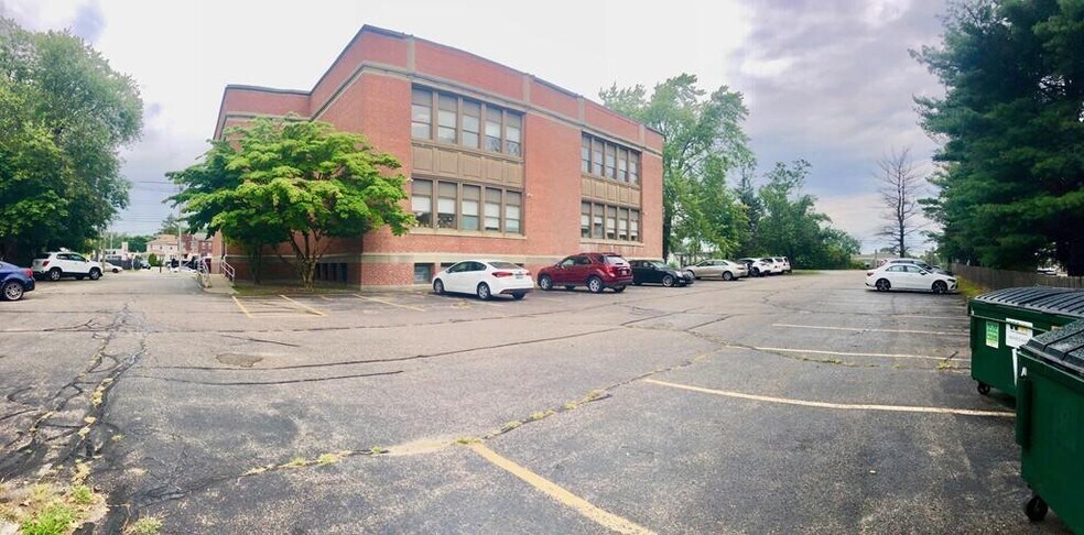 More Photos Of 422 Post Rd, Warwick Medical For Lease