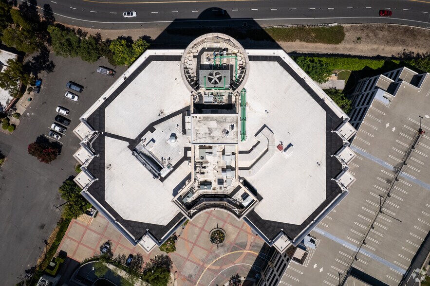 More Photos Of 1551 N Tustin Ave, Santa Ana Office For Lease