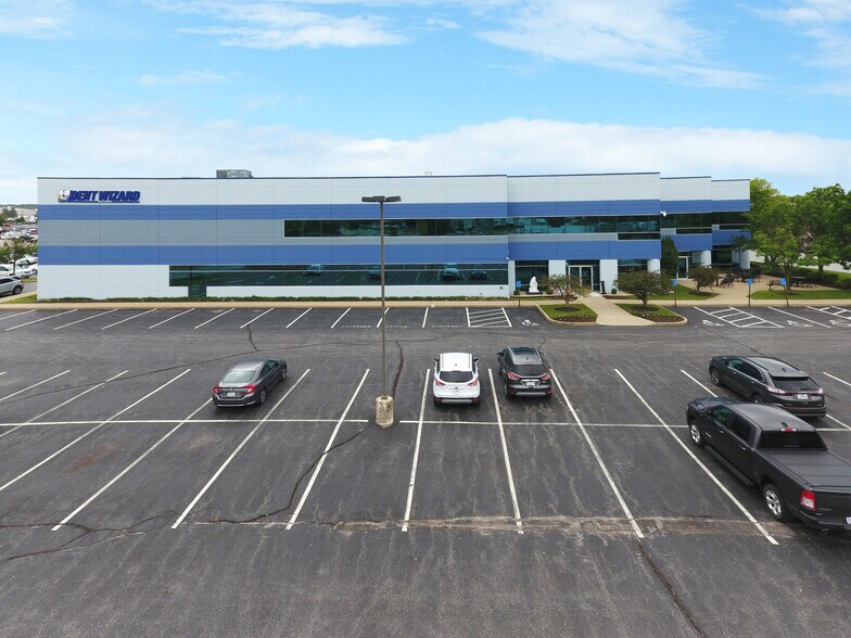 More Photos Of 4710 Earth City Expy, Bridgeton Service For Sale