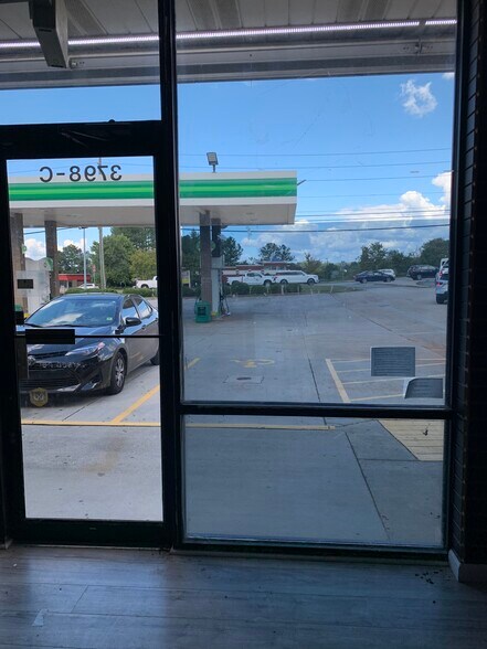 More Photos Of 3798 Buford Dr, Buford Service Station For Lease