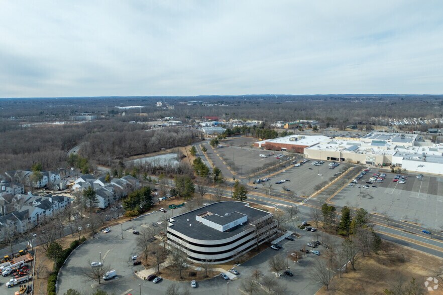 More Photos Of 101 Grovers Mill Rd, Lawrenceville Office For Sale