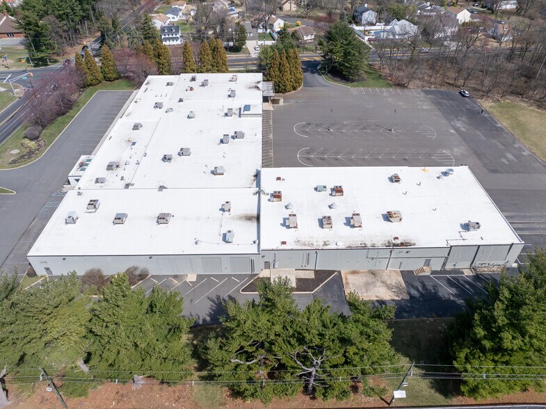 More Photos Of 390 New Albany Rd, Moorestown Warehouse For Sale