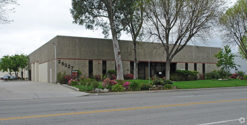 More Photos Of 25327 Avenue Stanford, Valencia Warehouse For Lease