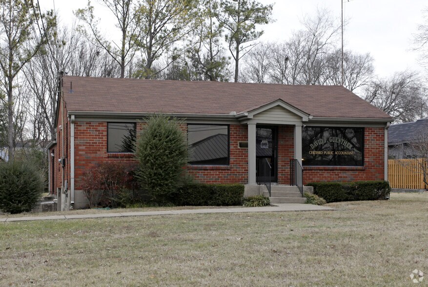Primary Photo Of 311 Bluebird Dr, Goodlettsville Office For Lease