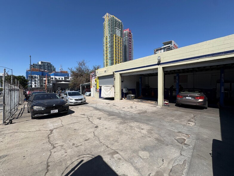 More Photos Of 301 16th St, San Diego Auto Repair For Sale