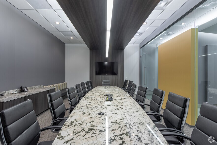 More Photos Of 5201 Johnson Dr, Mission Office For Lease