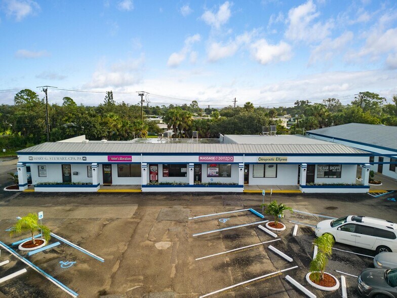 More Photos Of 2886 Tamiami Trl, Port Charlotte Office Residential For Lease