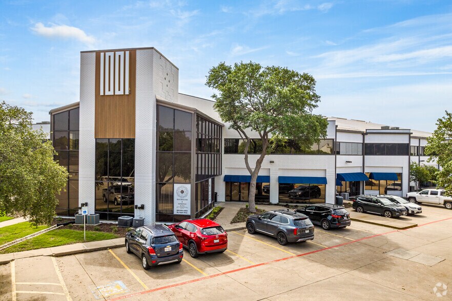 Primary Photo Of 1001 Cross Timbers Rd, Flower Mound Coworking Space