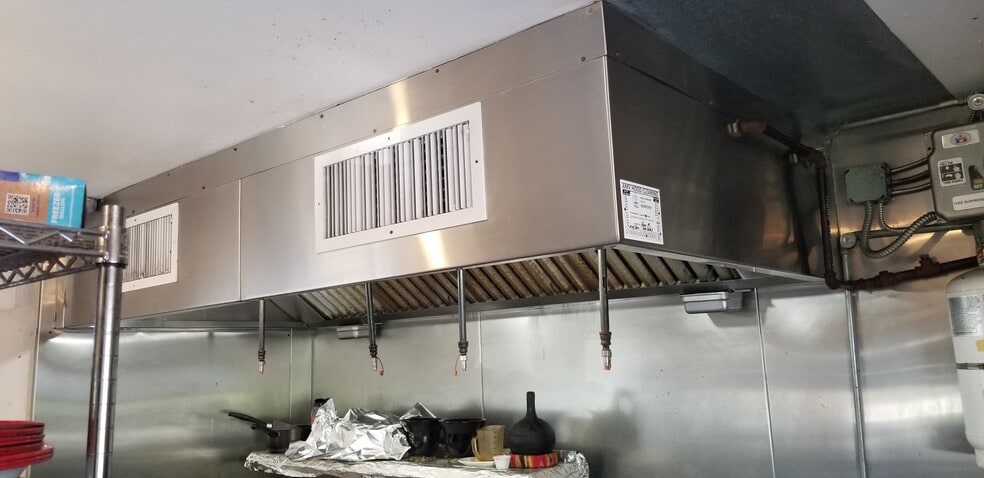 More Photos Of 2605 E Cherry St, Seattle Restaurant For Sale