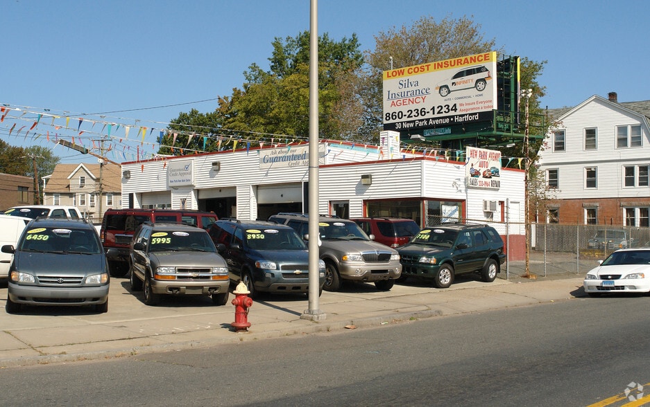 More Photos Of 385 New Park Ave, Hartford Auto Repair For Sale
