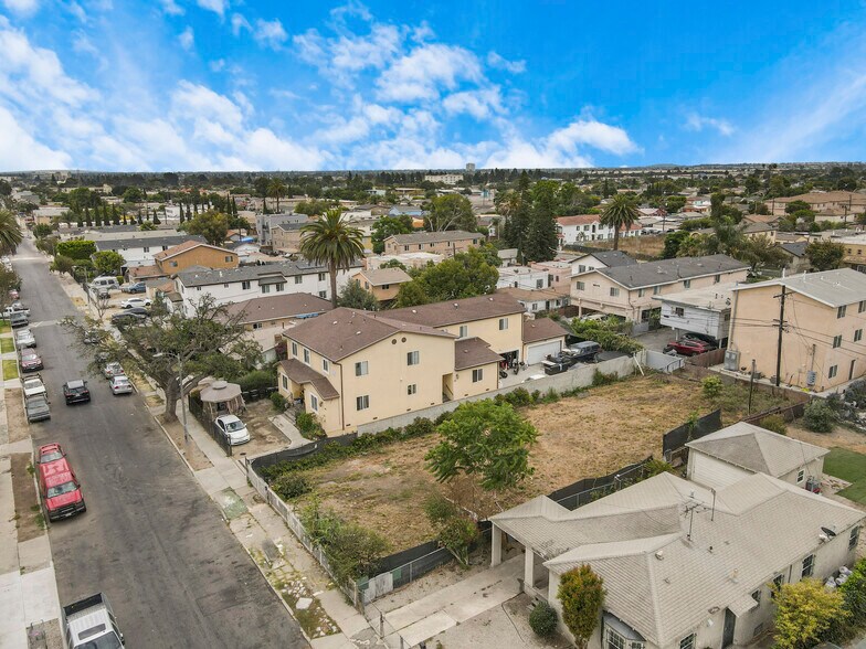 More Photos Of 132 E 119th St, Los Angeles Land For Sale