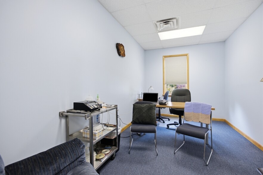 More Photos Of 3519 Bigelow Blvd, Pittsburgh Office For Sale