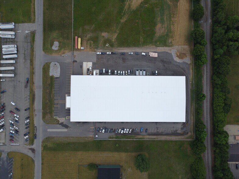 More Photos Of 621 Industrial Park Dr, Constantine Industrial For Sale
