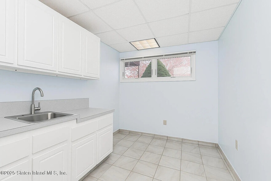 More Photos Of 54 Preston Ave, Staten Island Healthcare For Sale