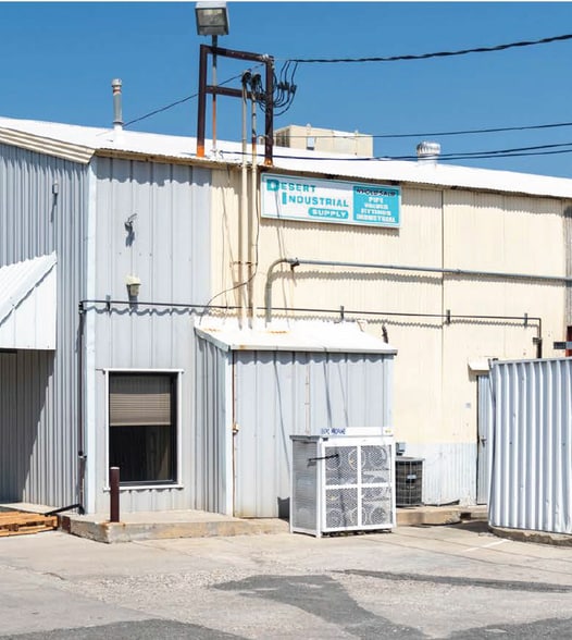 More Photos Of 20663-5 Santa Clara St, Canyon Country Warehouse For Sale