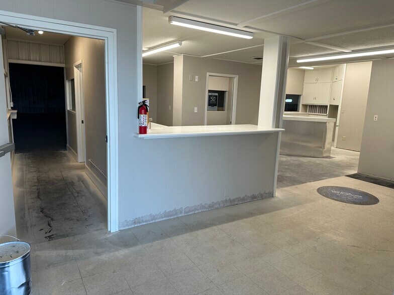 More Photos Of 622 W 1st St, Julesburg Auto Dealership For Sale