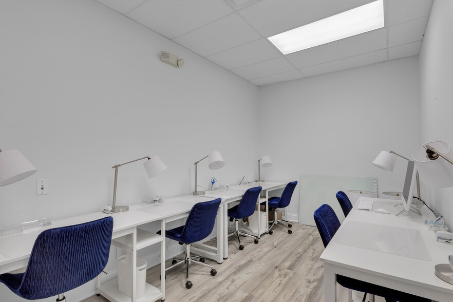 More Photos Of 3718 N Roosevelt Blvd, Key West Medical For Sale