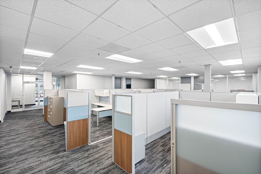 More Photos Of 6801 E Hillsborough Ave, Tampa Office Residential For Sale