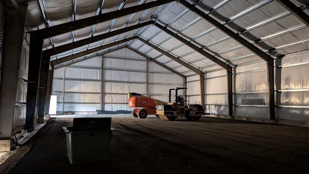 More Photos Of 90 Ciro Rd, North Branford Industrial For Lease