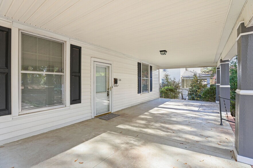 More Photos Of 113 Whitsett St, Greenville Office For Sale