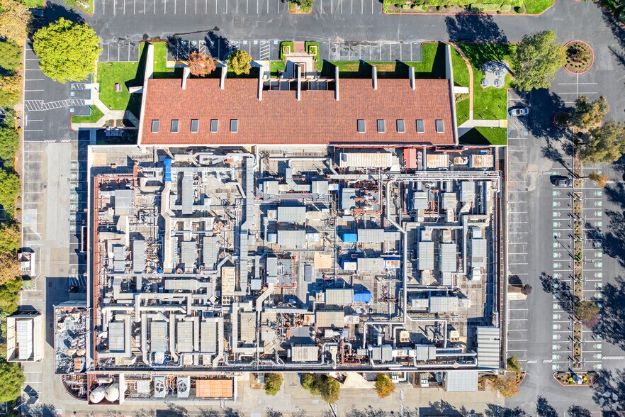 More Photos Of 195 S Milpitas Blvd, Milpitas Research And Development For Lease