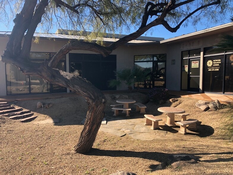 More Photos Of 25 Easy St, Carefree Office For Lease