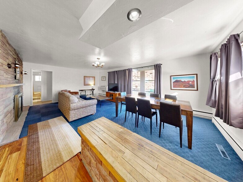 More Photos Of US 163 & San Juan River, Mexican Hat Hospitality For Sale