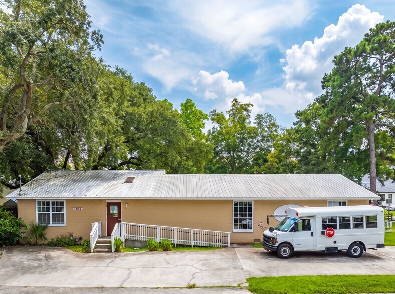 More Photos Of 1215 Hobart Ave, Charleston Office For Sale