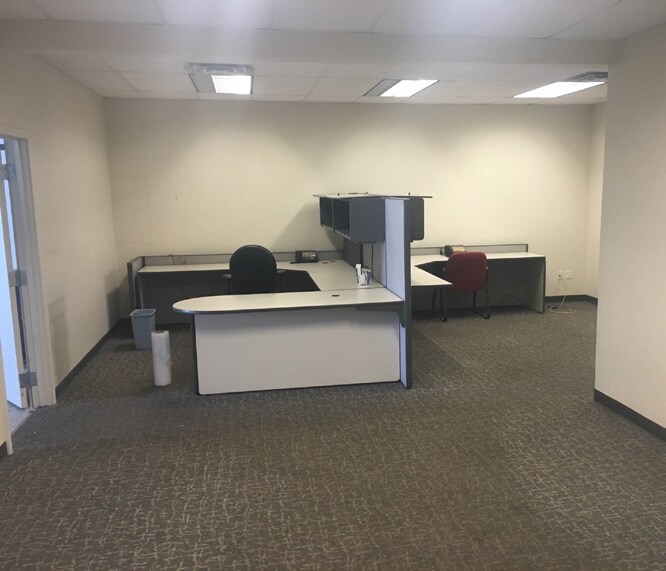 More Photos Of 1586-1596 S Acoma St, Denver Warehouse For Lease