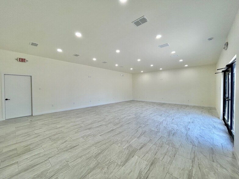 More Photos Of 1113 San Bernardo Ave, Laredo Office For Lease