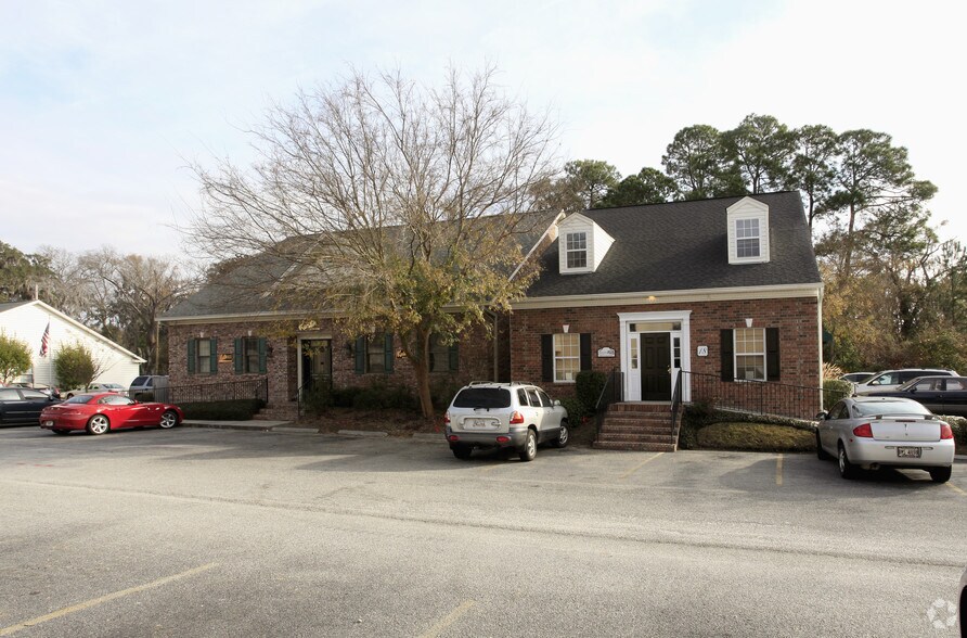 More Photos Of 18 Commerce Pl, Savannah Office For Lease