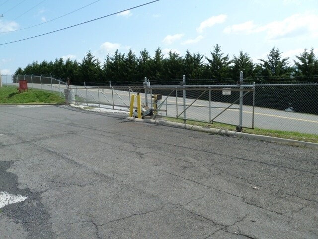 More Photos Of 345 E Marshall St, Wytheville Manufacturing For Sale