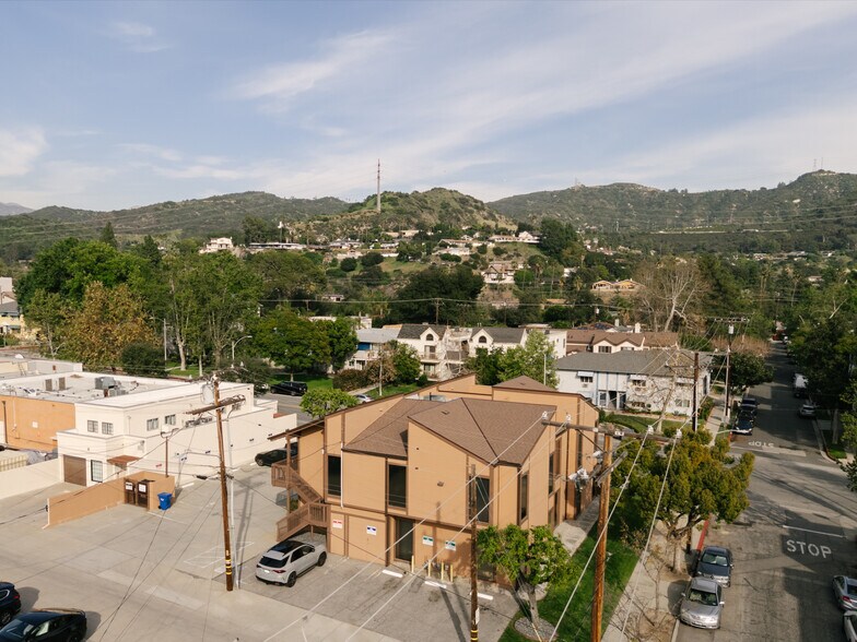 More Photos Of 2505 Canada Blvd, Glendale Office For Sale