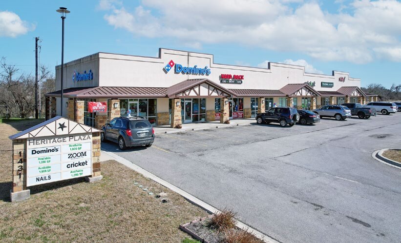 Primary Photo Of 1431 E Broadway St, Cuero Storefront Retail Office For Lease