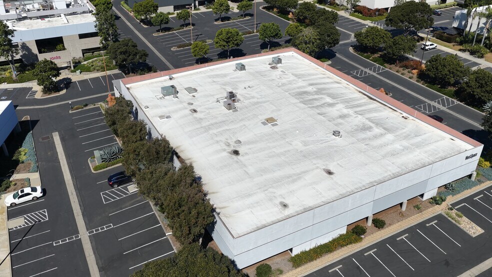 More Photos Of 2292 Faraday Ave, Carlsbad Research And Development For Sale